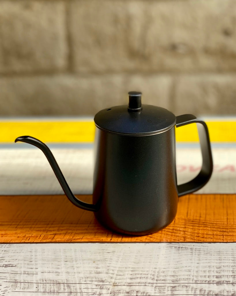 Professional black V60 coffee drip pot, capacity( 350 ml-600 ml)